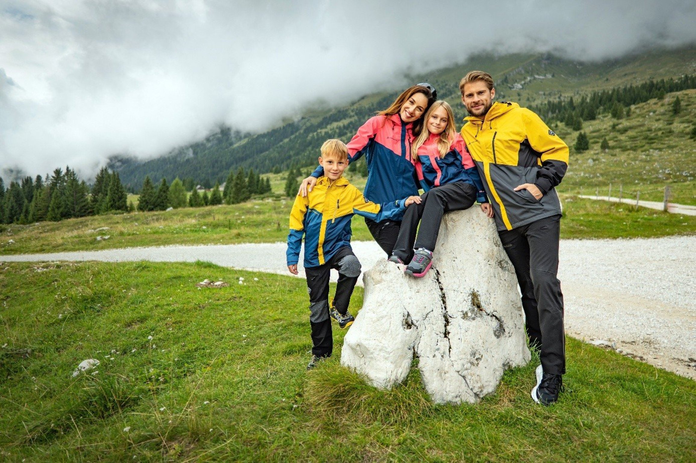 Objevte jarní novinky ALPINE PRO pro sezónu 2026